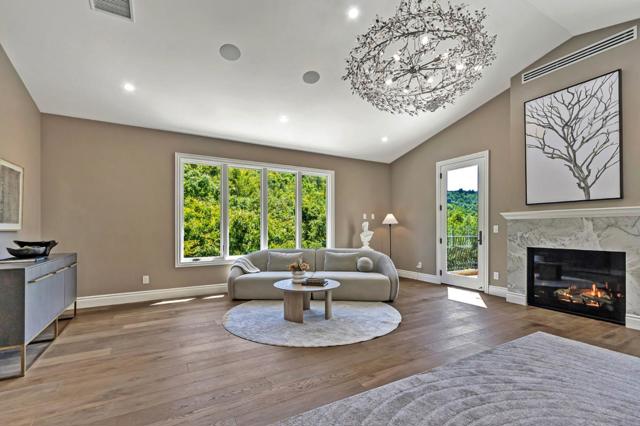 15681 Kennedy Road, Los Gatos CA: https://media.crmls.org/mediaz/d9cdb19c-4368-4d66-bf97-a2ea485daeef.jpg