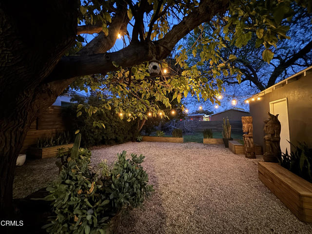 Detail Gallery Image 19 of 26 For 230 W Elmwood Ave, Burbank,  CA 91502 - 2 Beds | 1 Baths