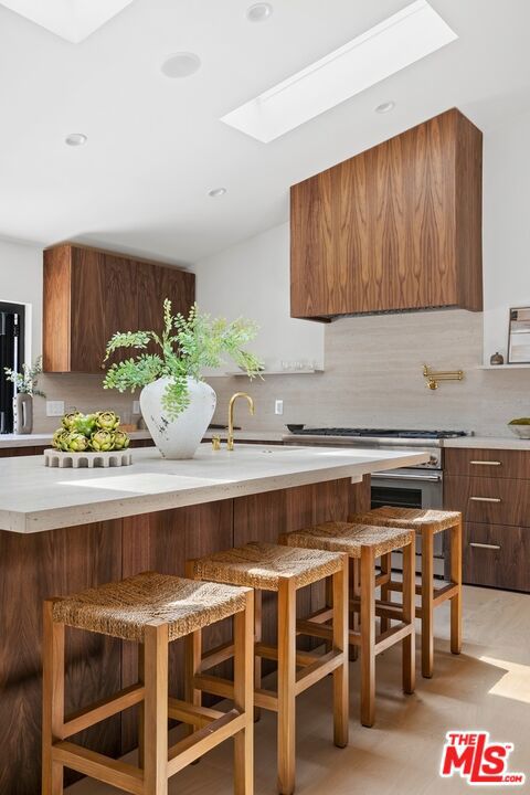 2716 Laurel Pass / Bypass, Los Angeles CA: https://media.crmls.org/mediaz/d9cecdfa-a6a0-4302-8d86-965cd7029804.jpg