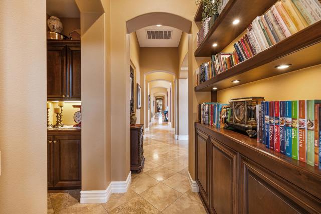 54195 Alysheba Drive, La Quinta CA: https://media.crmls.org/mediaz/d9cfacf5-c18c-4514-853d-22a78c020cf3.jpg