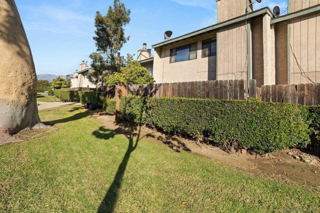 865 Mountain Ave, Ontario, California 91762, 3 Bedrooms Bedrooms, ,2 BathroomsBathrooms,Condominium,For Sale,Mountain Ave,250020096SD