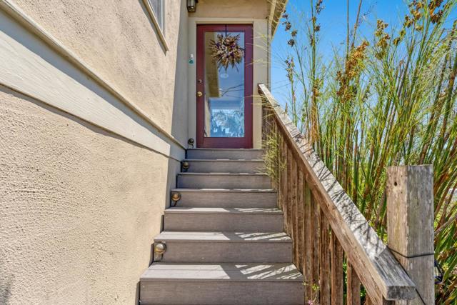 390 36th Avenue, Santa Cruz CA: https://media.crmls.org/mediaz/d9d1c79f-4c4d-4da1-81d9-14be0a8c7bc4.jpg