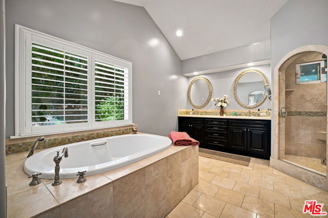 4 Bed Home for Sale in Encino, California