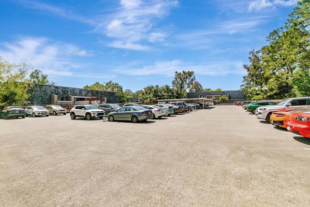 675 Sharon Park Drive, Menlo Park CA: https://media.crmls.org/mediaz/d9d2e9d0-a55c-4b77-a812-b5cf20c9915e.jpg