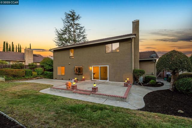 11478 Rolling Hills Dr, Dublin CA: https://media.crmls.org/mediaz/d9d35438-df10-4ff6-8db5-dde15c69cd58.jpg