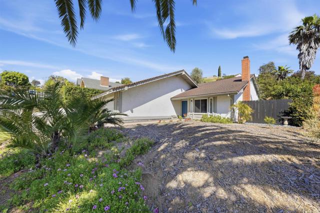 Detail Gallery Image 15 of 50 For 12627 Benavente Way, San Diego,  CA 92129 - 3 Beds | 2 Baths