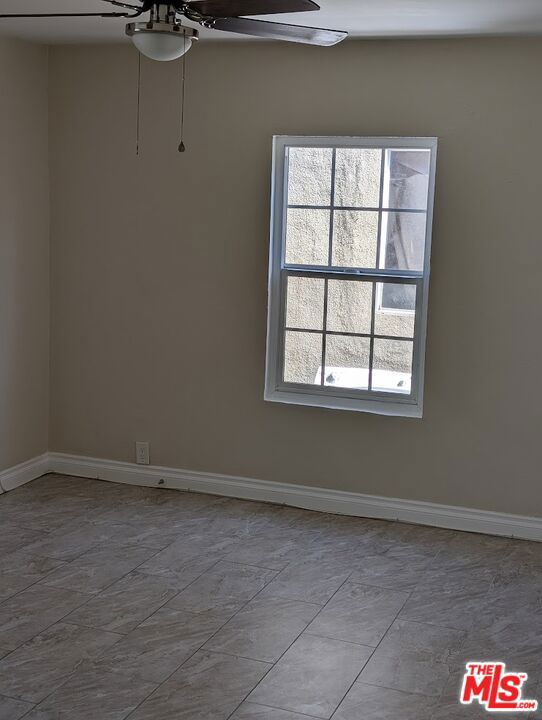 2509 E 109th Street, Los Angeles CA: https://media.crmls.org/mediaz/d9d3d451-4452-49fb-a00a-c3fcd599ae96.jpg