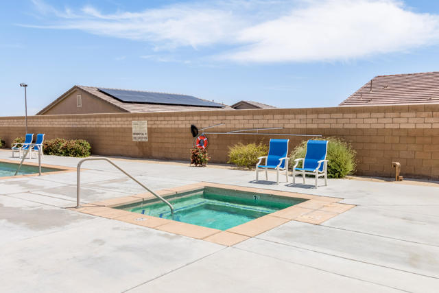 66168 S Agua Dulce Drive, Desert Hot Springs CA: https://media.crmls.org/mediaz/d9d446eb-94ea-4980-8e69-6f520822bc1b.jpg