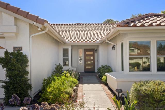 1458 Clark Court, Vista CA: https://media.crmls.org/mediaz/d9d74da1-bd2e-4729-bbe2-0c3f71a14622.jpg