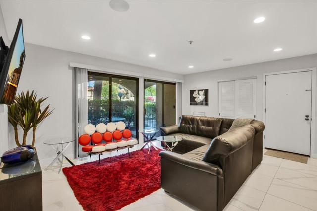 200 E Racquet Club Road, Palm Springs CA: https://media.crmls.org/mediaz/d9d766c5-3fe5-44ed-80e3-535b7d9c954a.jpg