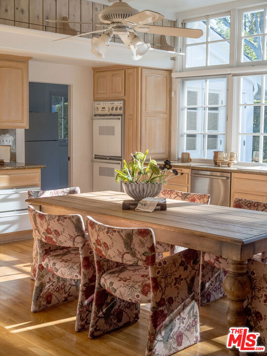 2 Eucalyptus Lane, Rolling Hills CA: https://media.crmls.org/mediaz/d9d85d2b-bcc6-4c76-bd84-169bf181a1d5.jpg