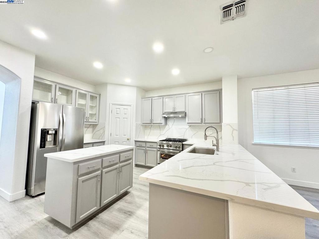 9516 Sarazen Ct