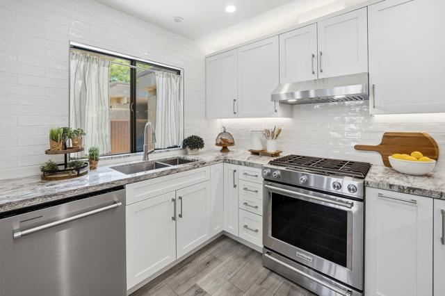 48963 Canyon Crest Lane, Palm Desert, CA 92260