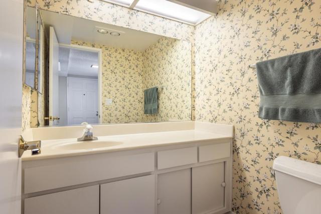 1360 Josselyn Canyon Road, Monterey CA: https://media.crmls.org/mediaz/d9d9776b-664b-4ac3-b1aa-c60118c574c2.jpg
