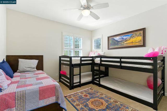 416 Ustilago Ct, San Ramon CA: https://media.crmls.org/mediaz/d9d99bd4-501f-4dfa-805e-a17e29858b4c.jpg