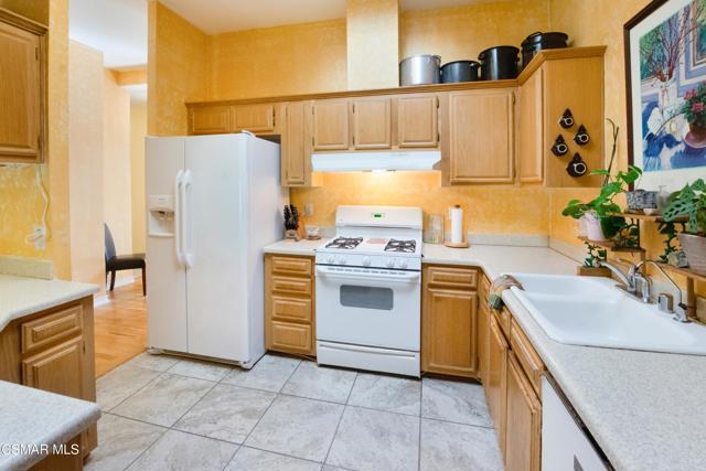 978 Main Street, Piru CA: https://media.crmls.org/mediaz/d9da3a56-48e2-4886-93c5-b805e358fda6.jpg