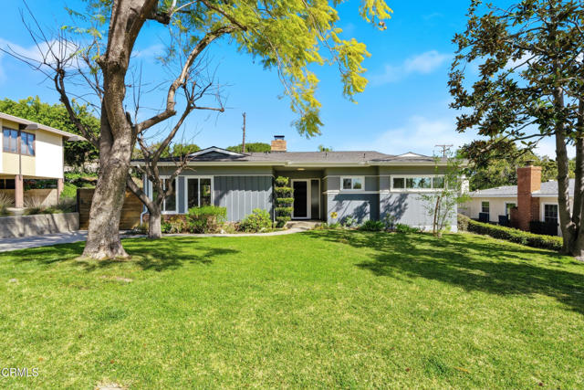 442 Crestvale Drive, Sierra Madre CA: https://media.crmls.org/mediaz/d9dba6d7-60ee-41c2-be65-6d6526865b6b.jpg