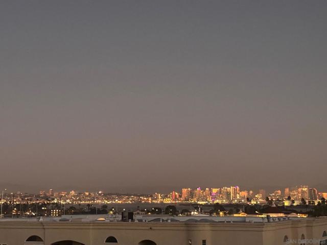 370 Rosecrans St, San Diego CA: https://media.crmls.org/mediaz/d9dbbcd9-5270-455b-a3f8-535a26bac33f.jpg