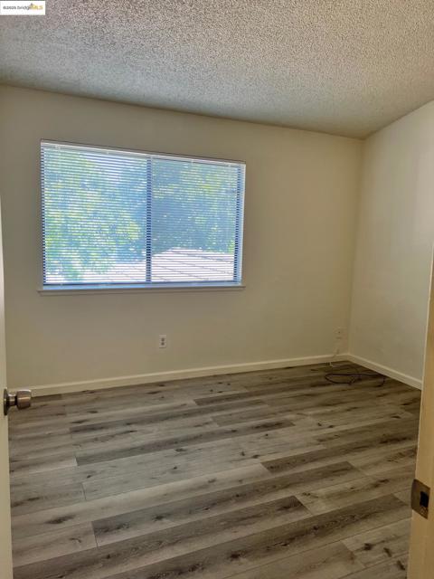 126 PEPPERMILL LN, Pittsburg CA: https://media.crmls.org/mediaz/d9dd06ca-b362-44ab-a948-63b07ddc740e.jpg