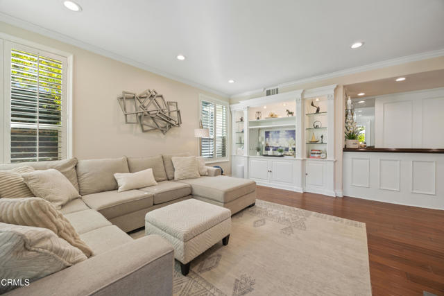 Detail Gallery Image 22 of 62 For 190 Golden Glen Dr, Simi Valley,  CA 93065 - 5 Beds | 4 Baths