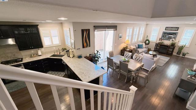 131 Lusitano Way, Gilroy CA: https://media.crmls.org/mediaz/d9de41a9-9d72-494f-805d-529b1907e8c1.jpg