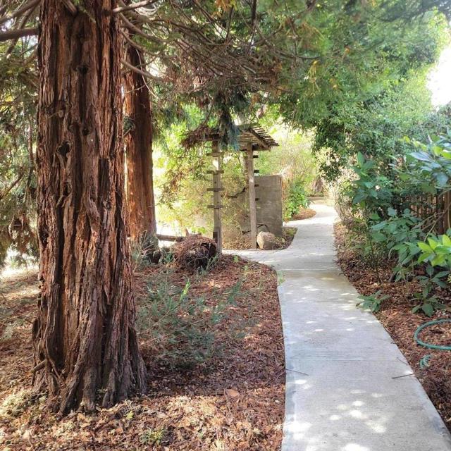 3360 Merrill Road, Aptos CA: https://media.crmls.org/mediaz/d9de5990-9380-4072-a261-e2a45a130116.jpg