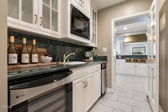 423 Lakeview Road, Pasadena CA: https://media.crmls.org/mediaz/d9de91d4-3525-40ff-b2b0-2bd16ed374e4.jpg