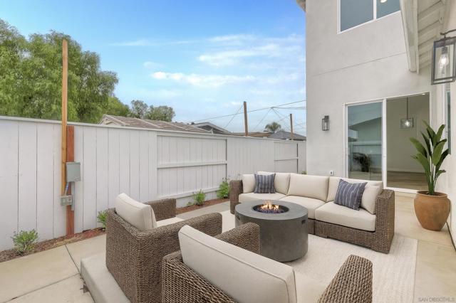 962 Florence St, Imperial Beach CA: https://media.crmls.org/mediaz/d9e0507c-4456-4649-a67e-f1fd0e3afdc4.jpg