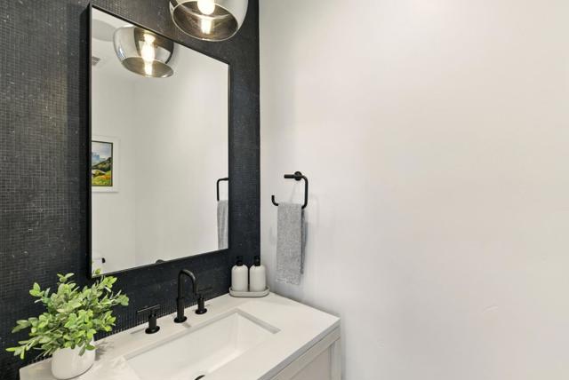 240 Bancroft Road, Burlingame CA: https://media.crmls.org/mediaz/d9e2e99b-6c27-4b73-a29a-9055c7610fa6.jpg
