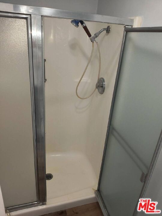 5334 N Lindley Avenue, Encino CA: https://media.crmls.org/mediaz/d9e37736-bbbd-4a36-a123-a3fab4a55fe7.jpg