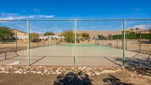8796 Clubhouse Boulevard, Desert Hot Springs CA: https://media.crmls.org/mediaz/d9e4af3d-5937-466b-846c-3d69d9ef7b4c.jpg