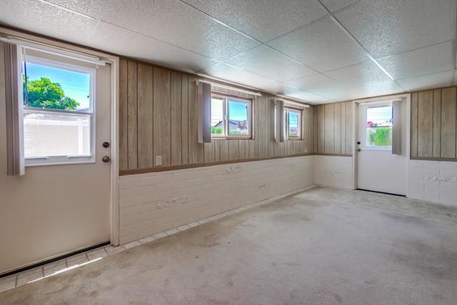 5215 Palmyra Ave, San Diego CA: https://media.crmls.org/mediaz/d9e4ec7a-1705-48c7-ab4e-547204350a09.jpg