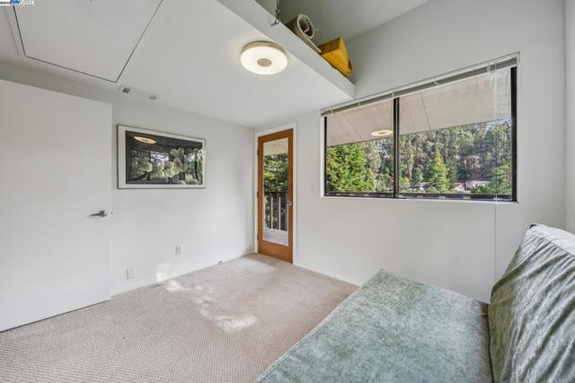 7171 HOMEWOOD DRIVE, Oakland CA: https://media.crmls.org/mediaz/d9e548d0-dbd6-4417-83c8-10859cd55ae0.jpg