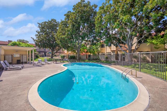 130 Salice Way, Campbell CA: https://media.crmls.org/mediaz/d9e57f5f-2cdc-4191-a8ef-3b7728c5bfbd.jpg