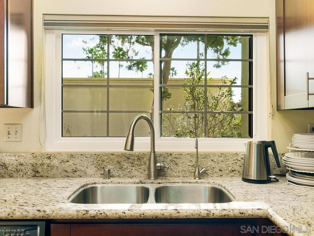 7301 Calle De Fuentes - photo 7
