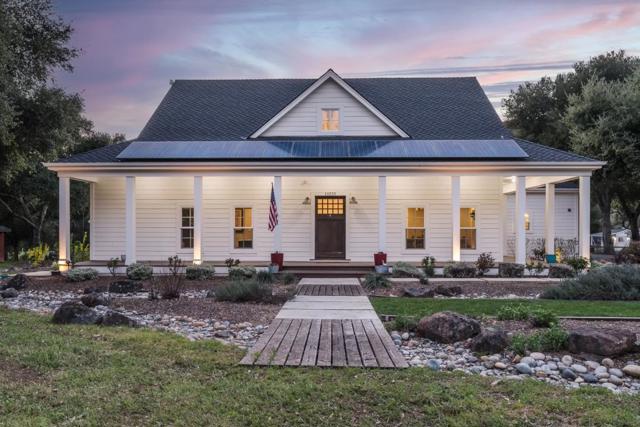 10555 Watsonville Road, Gilroy CA: https://media.crmls.org/mediaz/d9e66ad6-3812-45fc-9972-69e1a26181a3.jpg