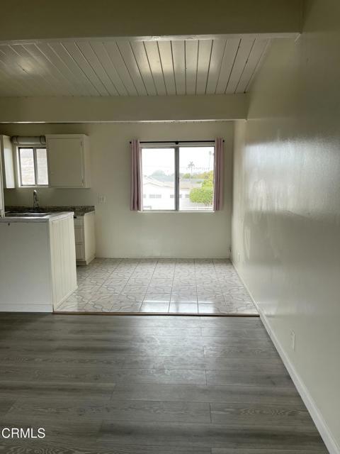 Detail Gallery Image 5 of 12 For 712 S G St #E,  Oxnard,  CA 93030 - 2 Beds | 1 Baths