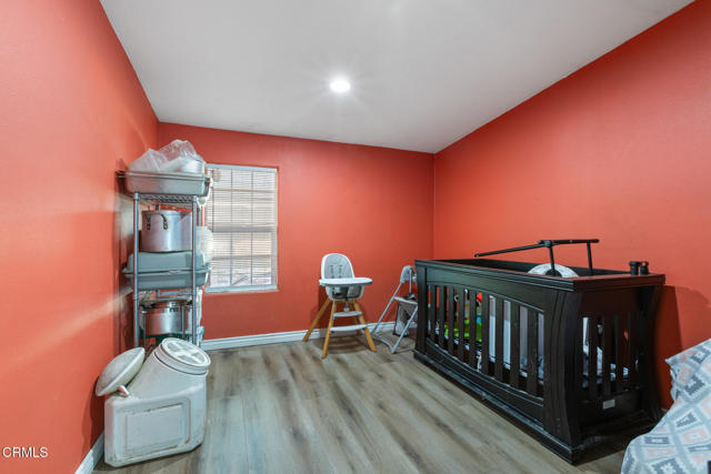 106 Arrowhead Circle, Oxnard CA: https://media.crmls.org/mediaz/d9e6c29b-05be-4b19-af5e-ee958df66158.jpg