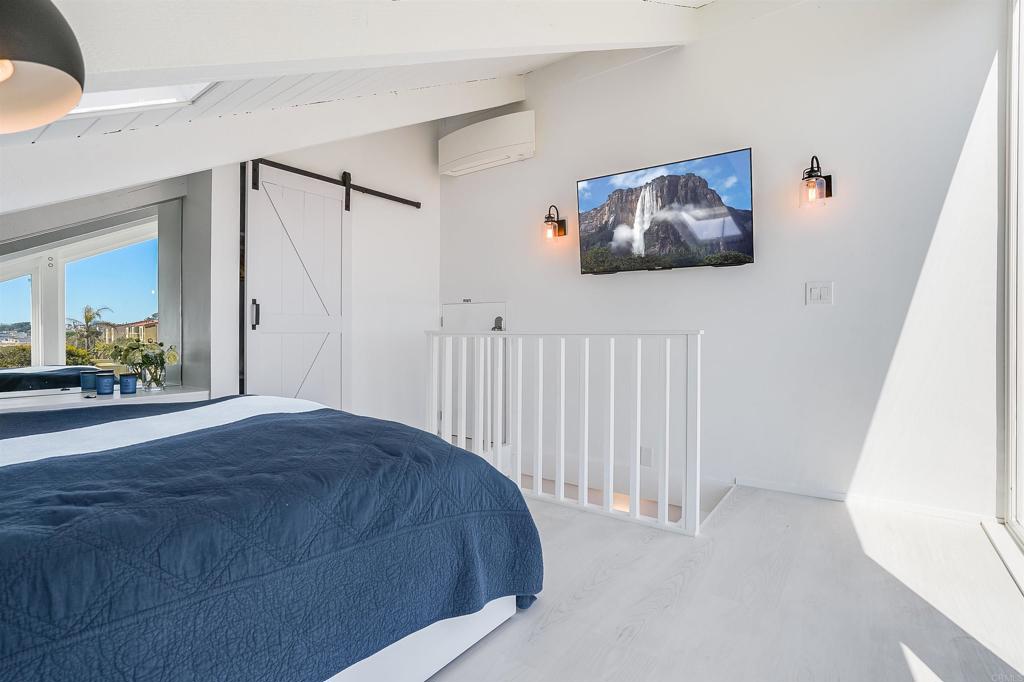 325 S Sierra Ave - photo 13