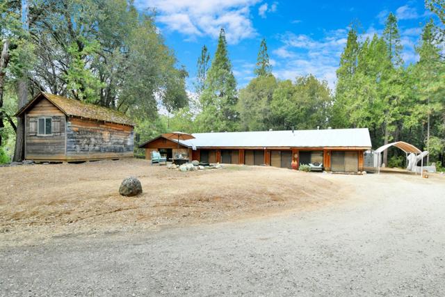 17533 Humbug Creek Road, Glencoe CA: https://media.crmls.org/mediaz/d9e78eaa-5018-4078-b54b-edc2f6e0a1c8.jpg
