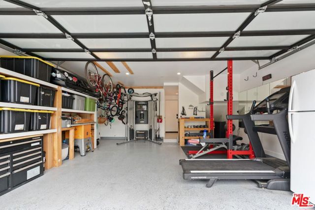 3134 Granville Avenue, Los Angeles CA: https://media.crmls.org/mediaz/d9e88aff-cc01-4cd9-8e20-7ffd92c0f401.jpg