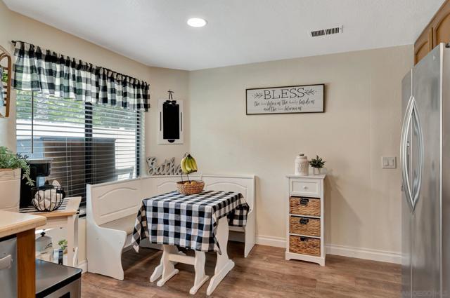 15628 Via Marchena, San Diego CA: https://media.crmls.org/mediaz/d9e8b481-9dc5-41fd-b85d-20e7cc3b1aa6.jpg