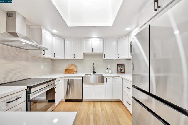 4 Benedita Pl, Moraga CA: https://media.crmls.org/mediaz/d9e8f944-80b6-428e-9607-5e053ba0c051.jpg