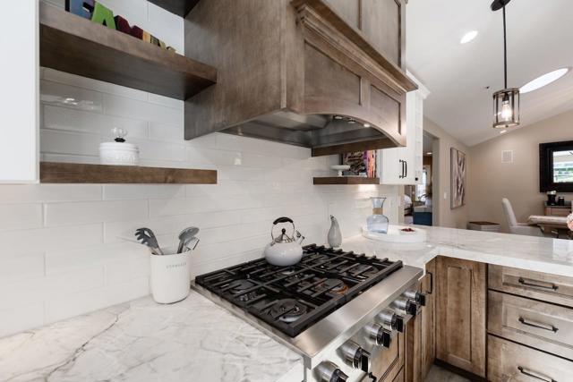 307 Sidesaddle Circle, Scotts Valley CA: https://media.crmls.org/mediaz/d9e936a6-47c3-49f9-b6e7-ff7e6a3cbd6b.jpg