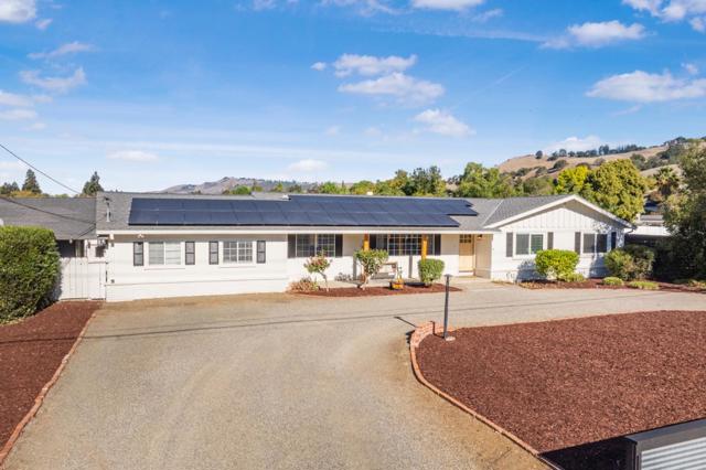 2135 Diana Avenue, Morgan Hill CA: https://media.crmls.org/mediaz/d9e9e0c1-216a-4106-9a98-e9e2e886ec86.jpg