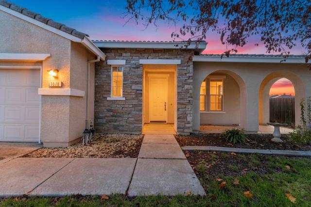 1078 Silver Spur Way, Plumas Lake CA: https://media.crmls.org/mediaz/d9ea059d-781e-40bf-894f-69254a8937fb.jpg