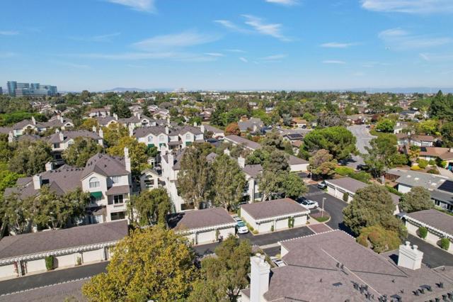 2508 Hastings Shore Lane, Redwood City CA: https://media.crmls.org/mediaz/d9eb3890-e74c-401f-95a0-f0ef7146ea28.jpg