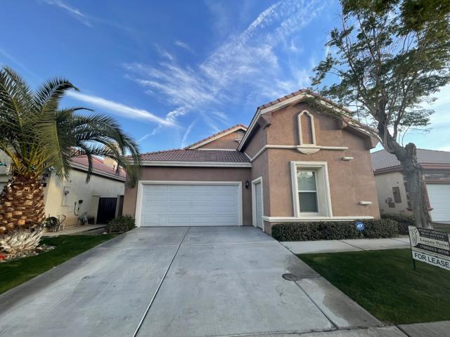 49544 Wayne Street, Indio CA: https://media.crmls.org/mediaz/d9eb4cc8-3aa1-46d0-8415-01daf74e3664.jpg