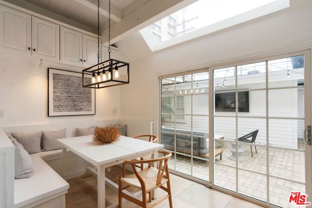3011 Clune Avenue, Venice CA: https://media.crmls.org/mediaz/d9eb6ade-0f0d-4921-8f01-15834e1b546a.jpg