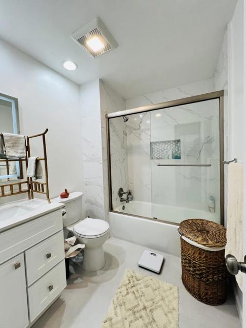 505 Cypress Point Drive, Mountain View CA: https://media.crmls.org/mediaz/d9ebeb42-a653-408a-a906-a4cabcfc1431.jpg